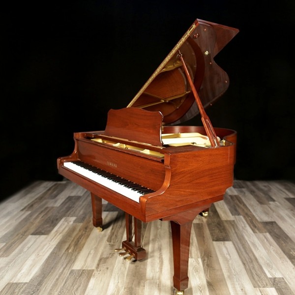 Yamaha pianos for sale: 1992 Yamaha Grand G1 - $14,800