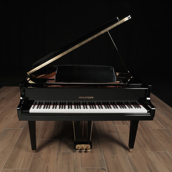 Hyundai pianos for sale: 1987 Hyundai Grand - $4,800