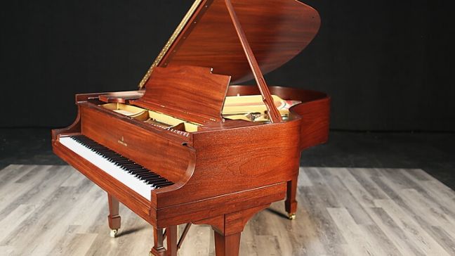 <span>1927</span> Steinway M