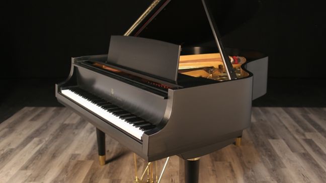 <span>1955</span> Steinway M