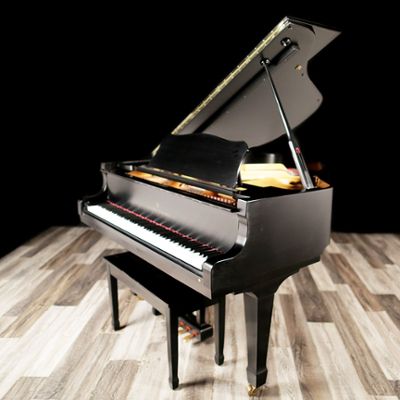 Young Chang pianos for sale: 1993 Young Chang Grand G-157 - $9,900
